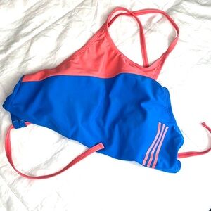 Adidas Women’s Medium Bathing-suit Athletic Top with Inserts LIKE NEW